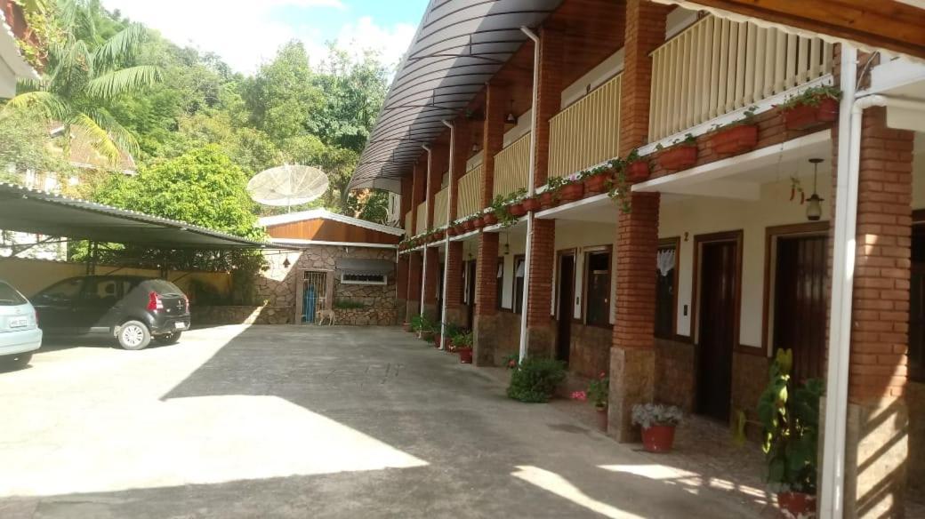 Pousada Beira Rio Santo Antônio do Pinhal Екстериор снимка